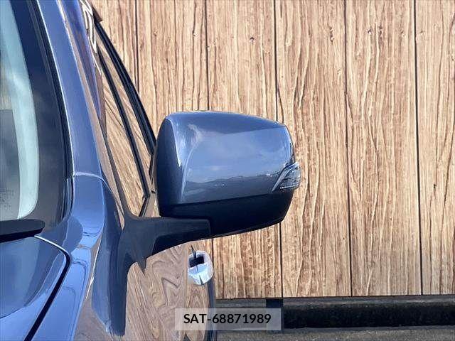 Subaru EXIGA CROSSOVER 2016-01 8666124-21
