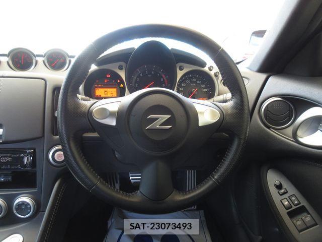 Nissan FAIRLADY Z 2015-08 1312841-11