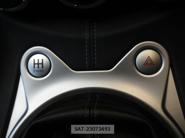 Nissan FAIRLADY Z 2015-08 1312841-17