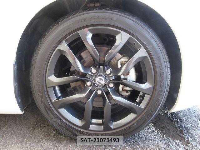 Nissan FAIRLADY Z 2015-08 1312841-4