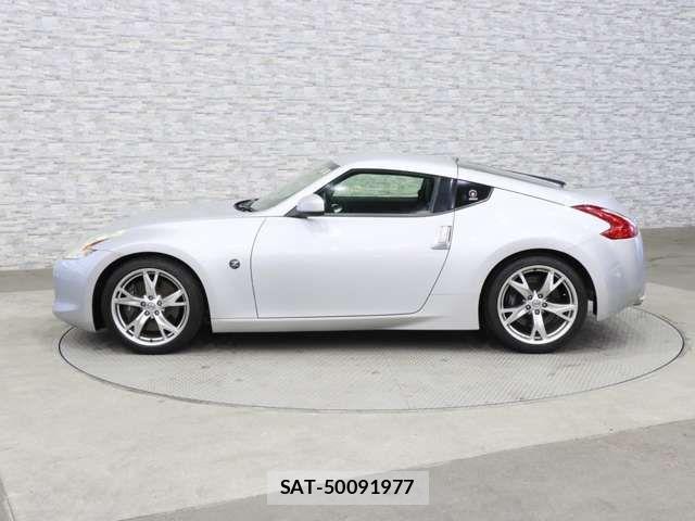 Nissan FAIRLADY Z 2012-01 4941070-11