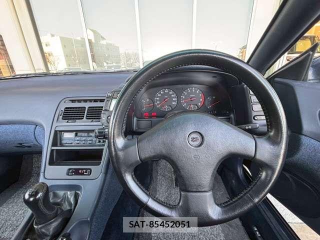 Nissan FAIRLADY Z 1990-08 5867502-2