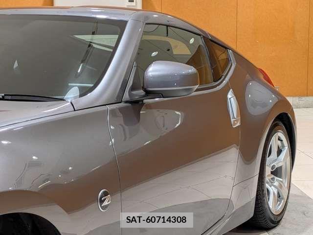 Nissan FAIRLADY Z 2011-01 6243961-18