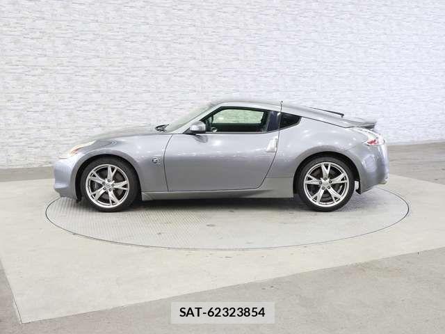 Nissan FAIRLADY Z 2011-06 6641557-12