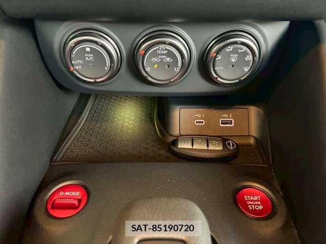 Nissan FAIRLADY Z 2025-04 6675907-17