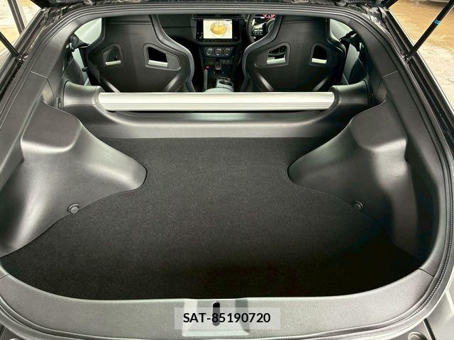 Nissan FAIRLADY Z 2025-04 6675907-20