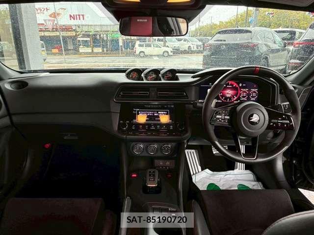 Nissan FAIRLADY Z 2025-04 6675907-6