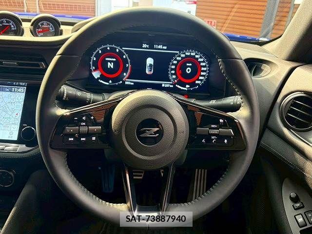 Nissan FAIRLADY Z 2025-03 6993503-12