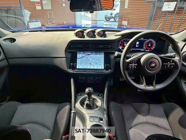 Nissan FAIRLADY Z 2025-03 6993503-8