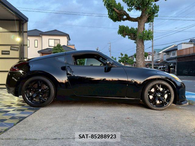 Nissan FAIRLADY Z 2009-01 7218378-11
