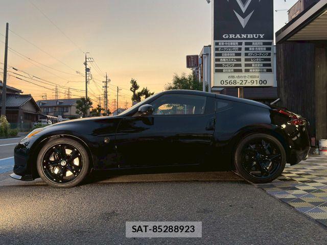 Nissan FAIRLADY Z 2009-01 7218378-12