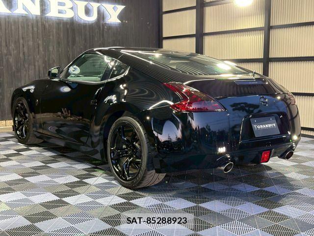 Nissan FAIRLADY Z 2009-01 7218378-13