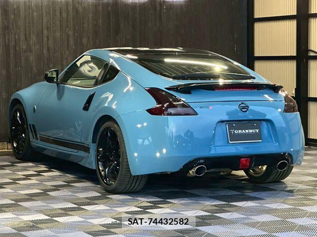 Nissan FAIRLADY Z 2012-01 7250762-14