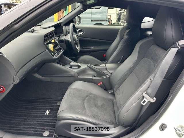 Nissan FAIRLADY Z 2025-02 7250761-4