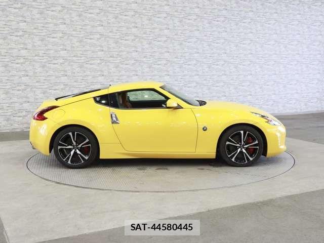 Nissan FAIRLADY Z 2017-09 7357710-13