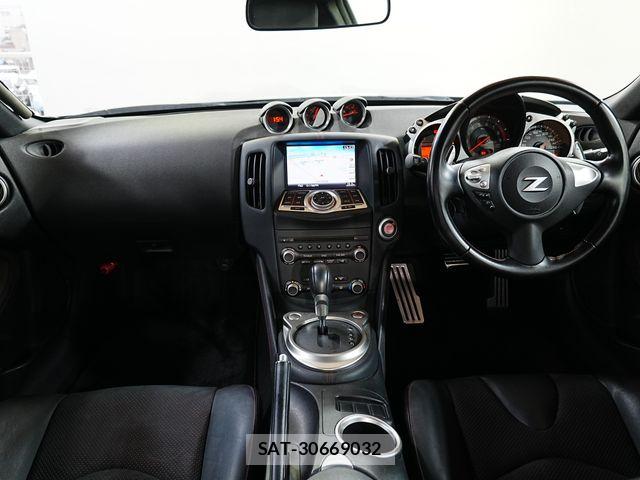 Nissan FAIRLADY Z 2013-04 7357704-1