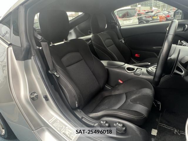 Nissan FAIRLADY Z 2011-06 7357715-18