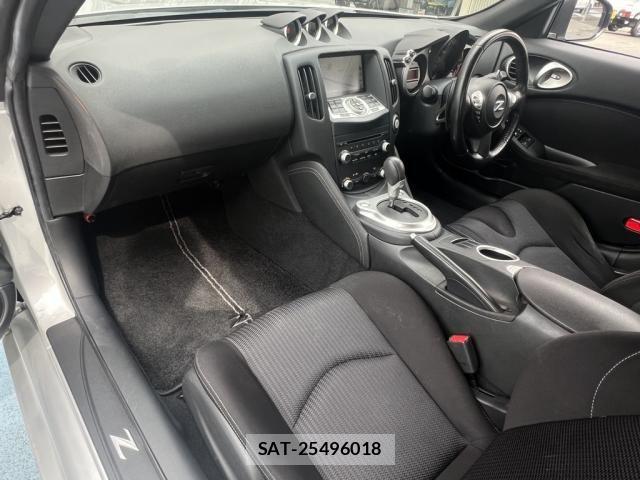 Nissan FAIRLADY Z 2011-06 7357715-19