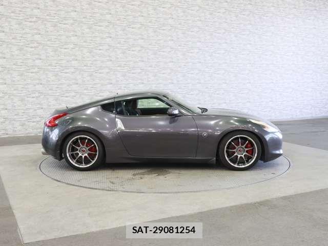 Nissan FAIRLADY Z 2010-01 7357712-12