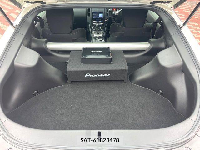 Nissan FAIRLADY Z 2012-08 7392125-9