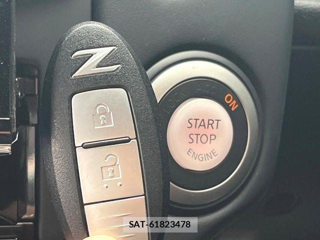 Nissan FAIRLADY Z 2012-08 7392125-7