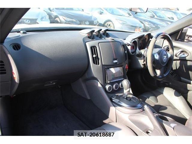Nissan FAIRLADY Z 2014-02 7390913-18