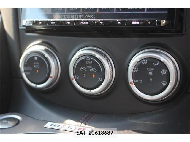 Nissan FAIRLADY Z 2014-02 7390913-23