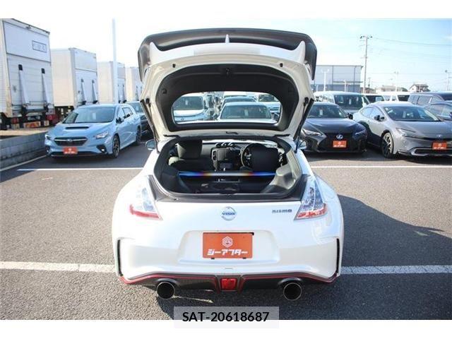 Nissan FAIRLADY Z 2014-02 7390913-26