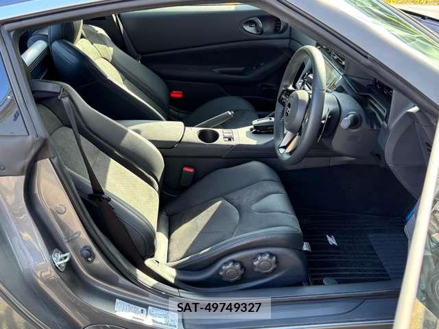 Nissan FAIRLADY Z 2025-02 7390915-13