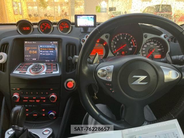 Nissan FAIRLADY Z 2009-03 7454257-16