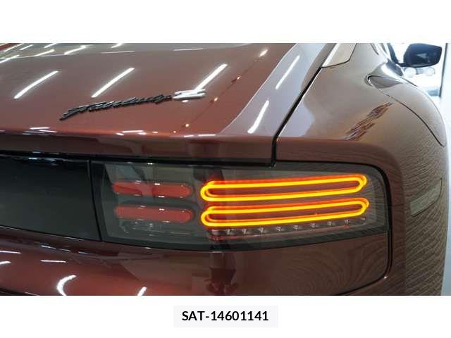 Nissan FAIRLADY Z 2025-02 7500525-12
