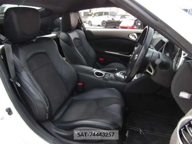 Nissan FAIRLADY Z 2015-04 7500527-12