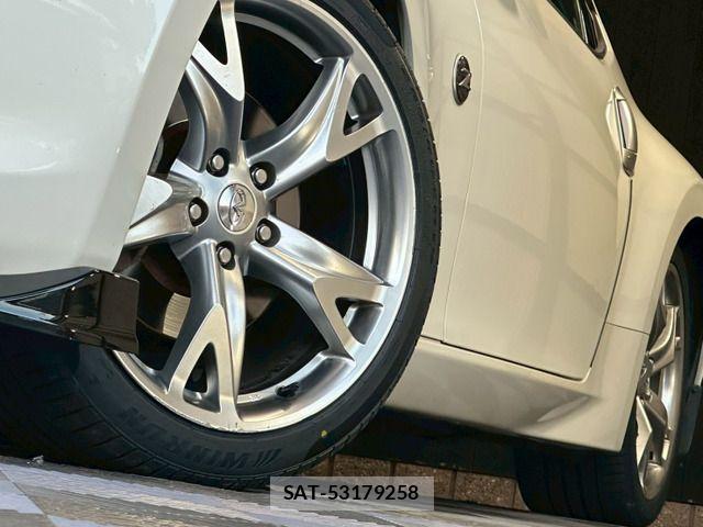 Nissan FAIRLADY Z 2010-11 7723254-17