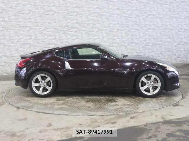 Nissan FAIRLADY Z 2012-01 7876420-12