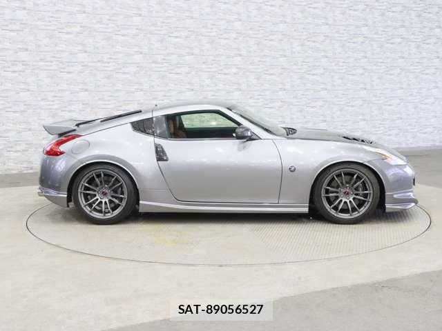 Nissan FAIRLADY Z 2010-03 7961572-13