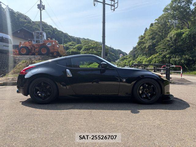 Nissan FAIRLADY Z 2010-07 7979201-6