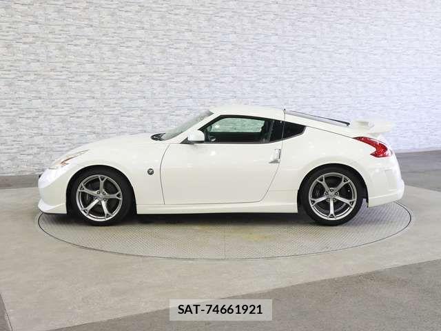 Nissan FAIRLADY Z 2010-03 8035496-12