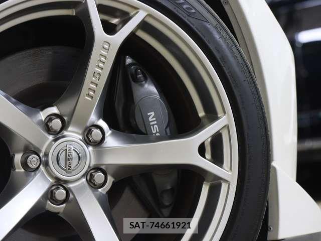 Nissan FAIRLADY Z 2010-03 8035496-8