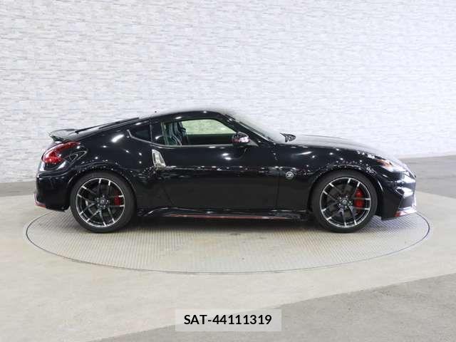 Nissan FAIRLADY Z 2019-04 8035493-12