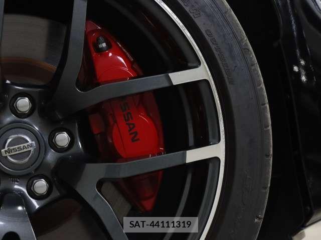 Nissan FAIRLADY Z 2019-04 8035493-19