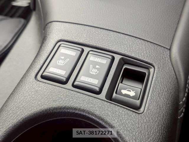 Nissan FAIRLADY Z 2025-04 8099111-12