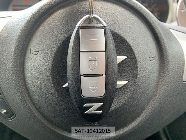 Nissan FAIRLADY Z 2010-05 8130026-14