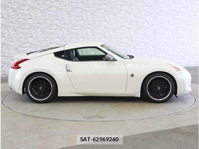 Nissan FAIRLADY Z 2012-08 8145800-12