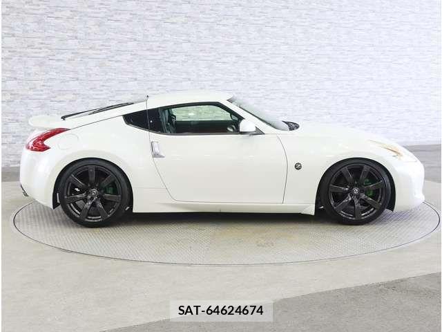 Nissan FAIRLADY Z 2012-06 8145801-12