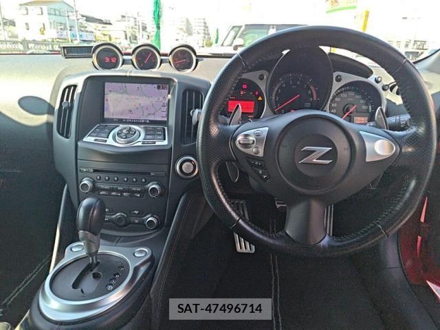Nissan FAIRLADY Z 2012-08 8207483-2