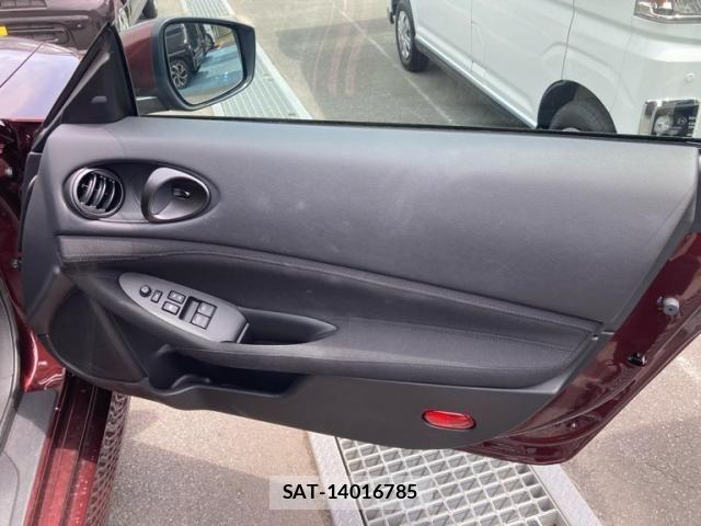 Nissan FAIRLADY Z 2024-07 8229907-6