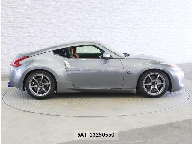 Nissan FAIRLADY Z 2015-02 8335803-14
