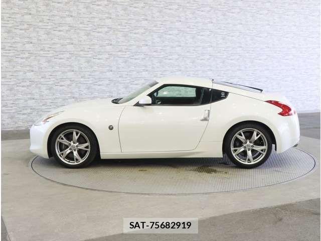 Nissan FAIRLADY Z 2009-01 8365883-12
