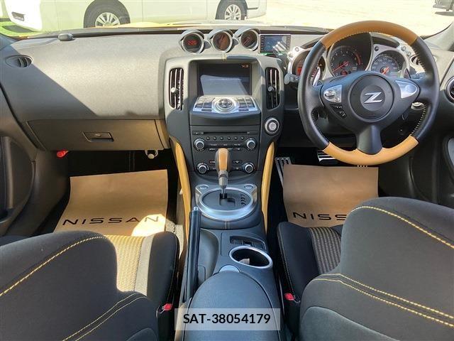 Nissan FAIRLADY Z 2018-10 8365878-2