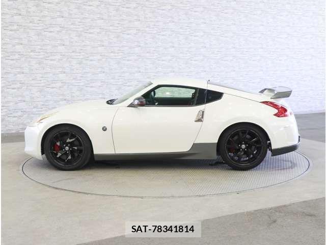Nissan FAIRLADY Z 2012-10 8365876-12
